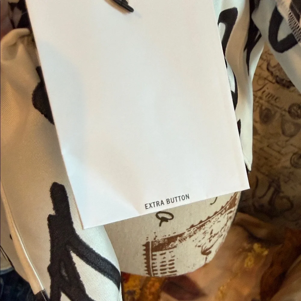 DKNY White and Black Heart Pattern Blouse - Picture 12 of 16